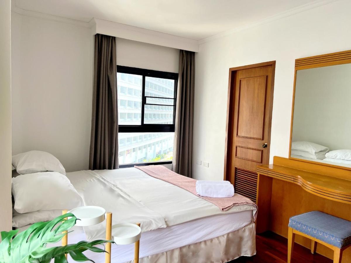 Center Next To Platinum Mall Apartment *